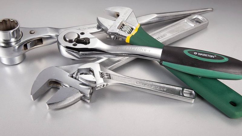 钳工工具与电动工具：揭秘行业品牌背后的技术秘密